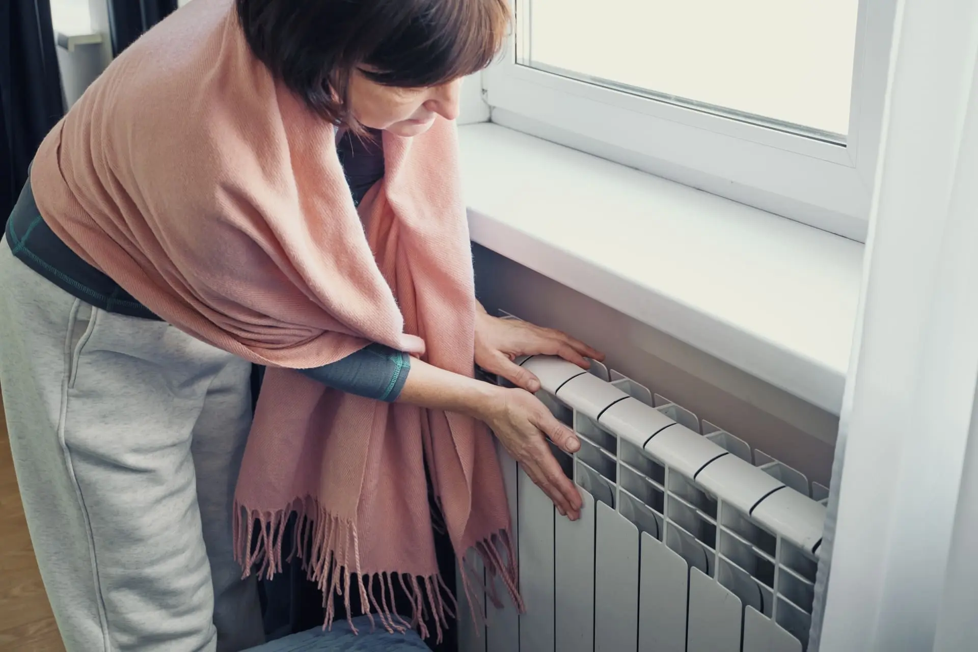 Kontrola studeného radiátora v byte počas vykurovacej sezóny