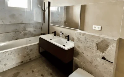 Rekonštrukcia kúpeľne s vaňou a závesným WC